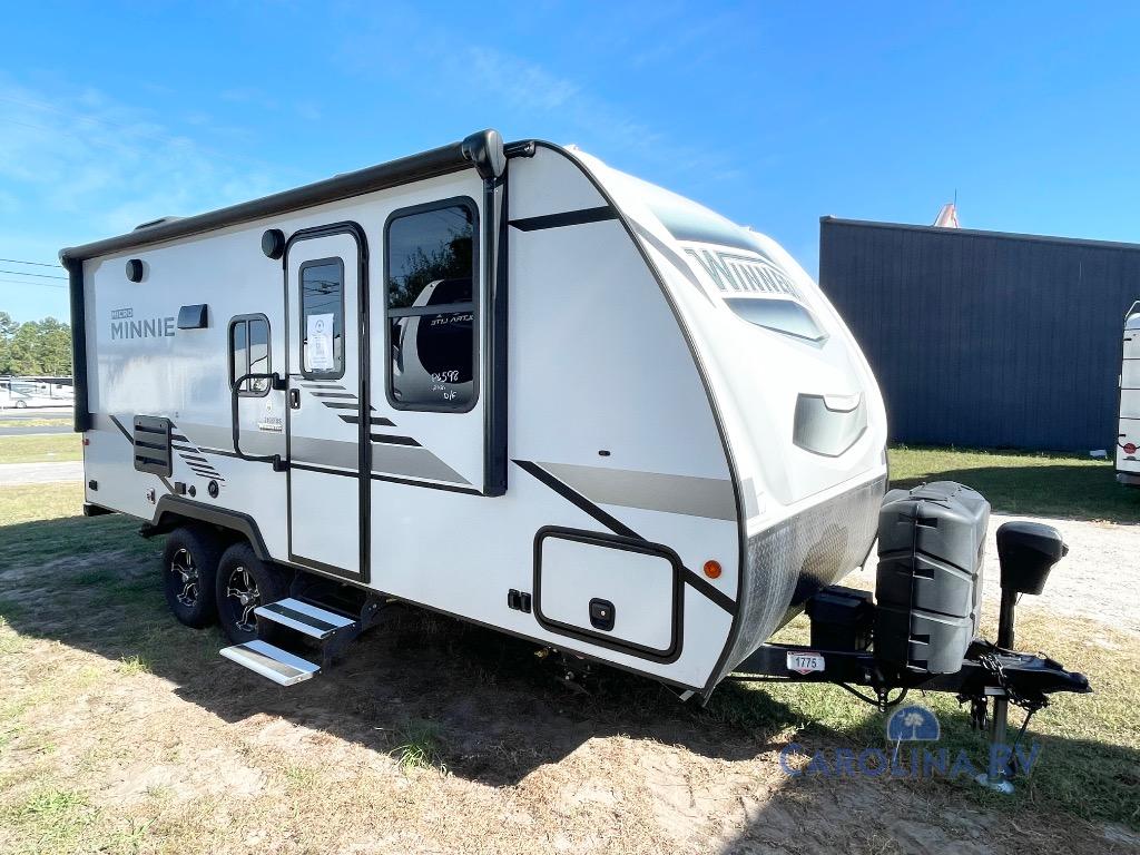 RV listing image