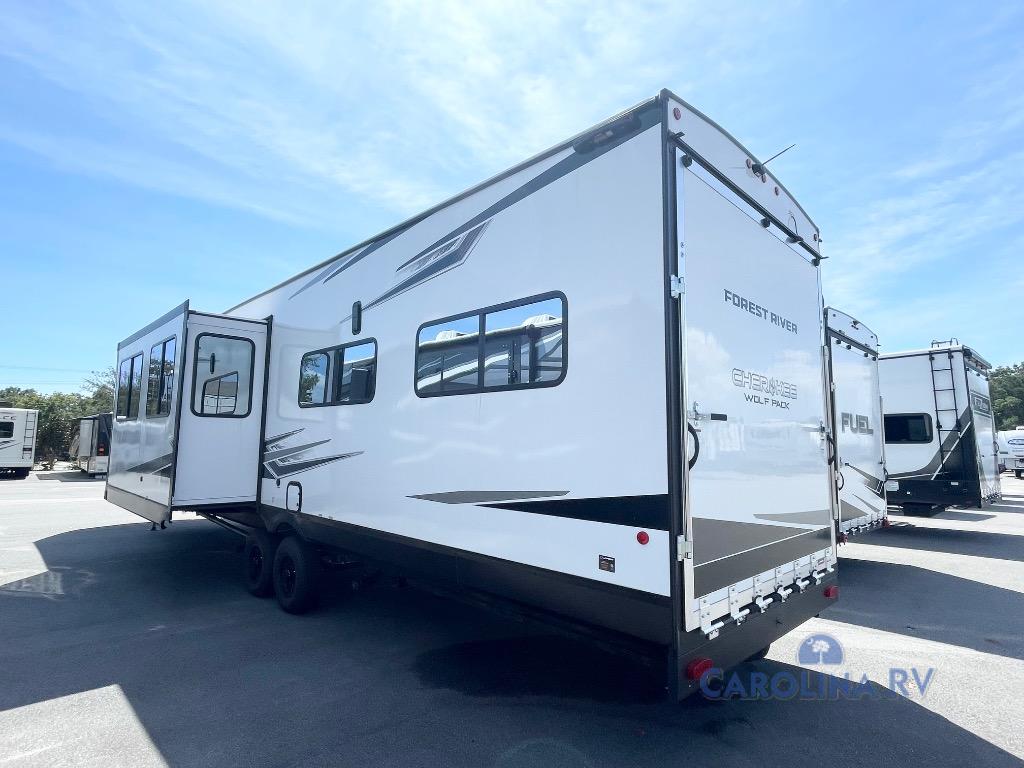 RV listing image