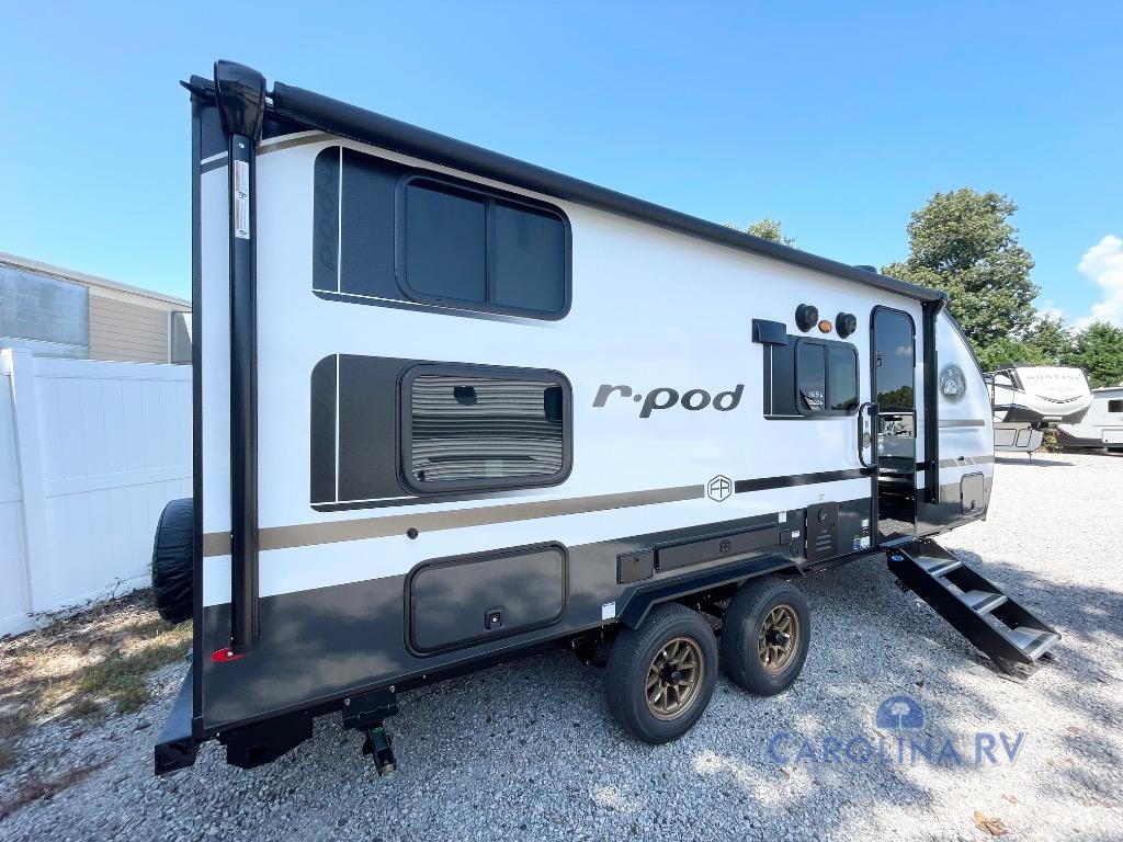 RV listing image