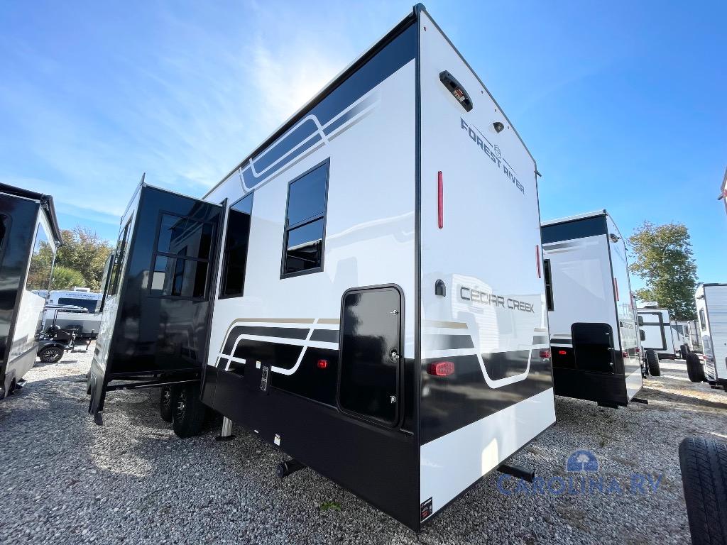RV listing image