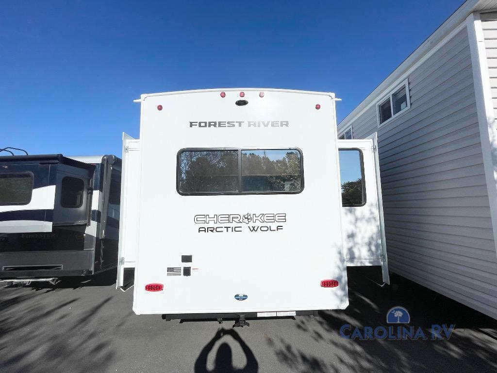 RV listing image