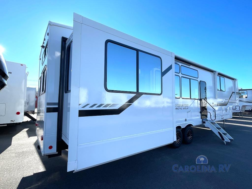 RV listing image