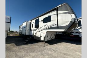 Used 2021 Keystone RV Raptor 423 Photo