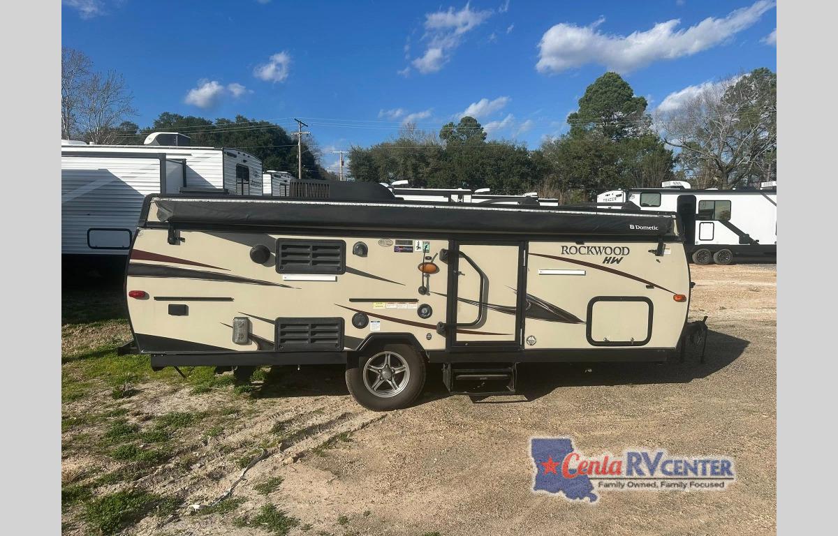 RV listing image