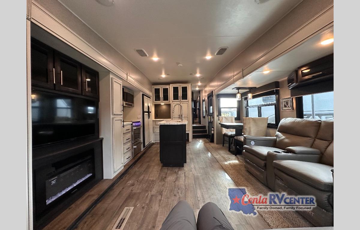 RV listing image