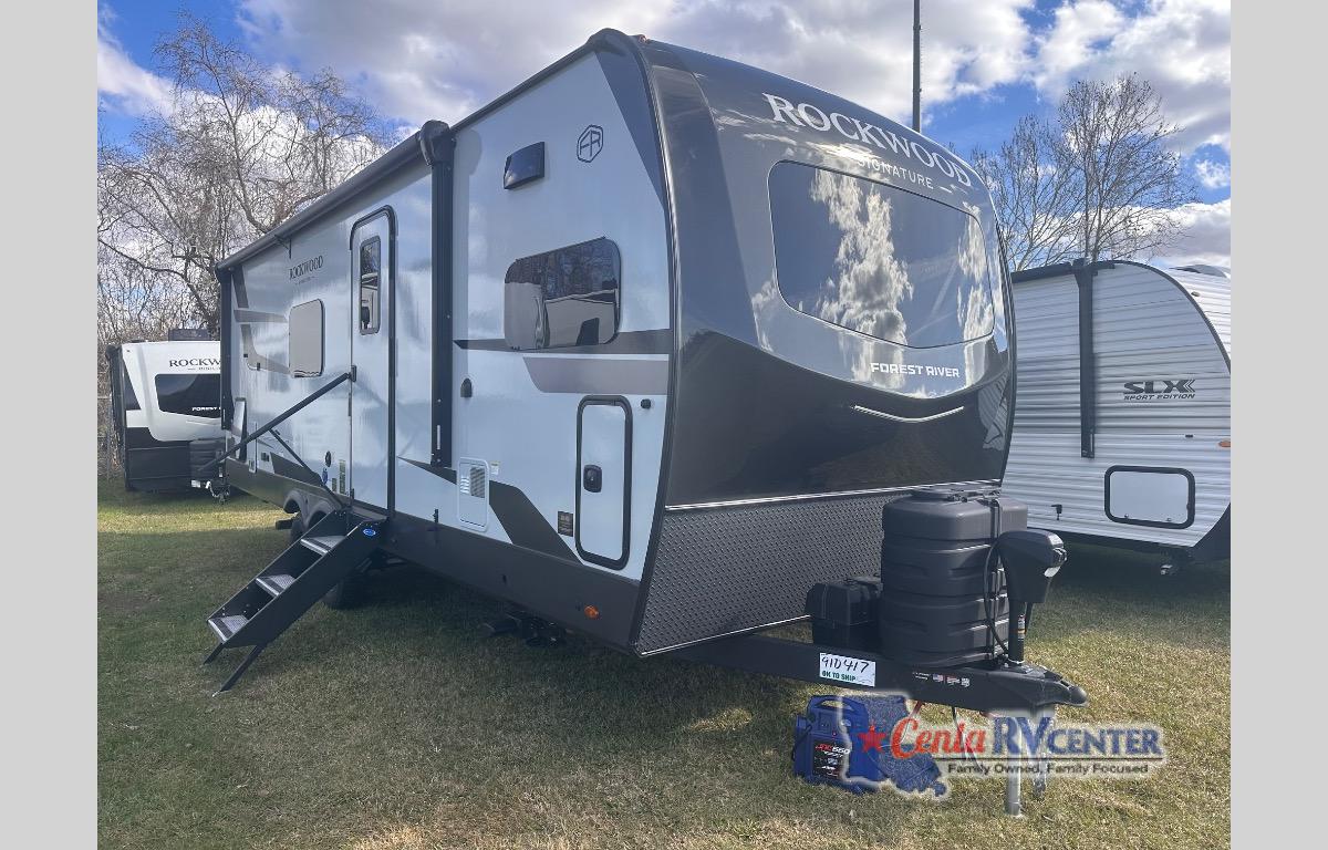 RV listing image