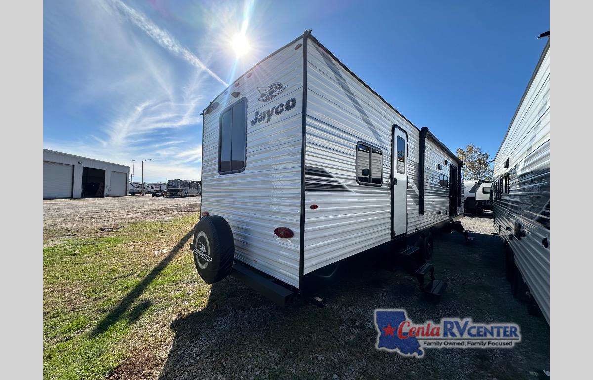 RV listing image
