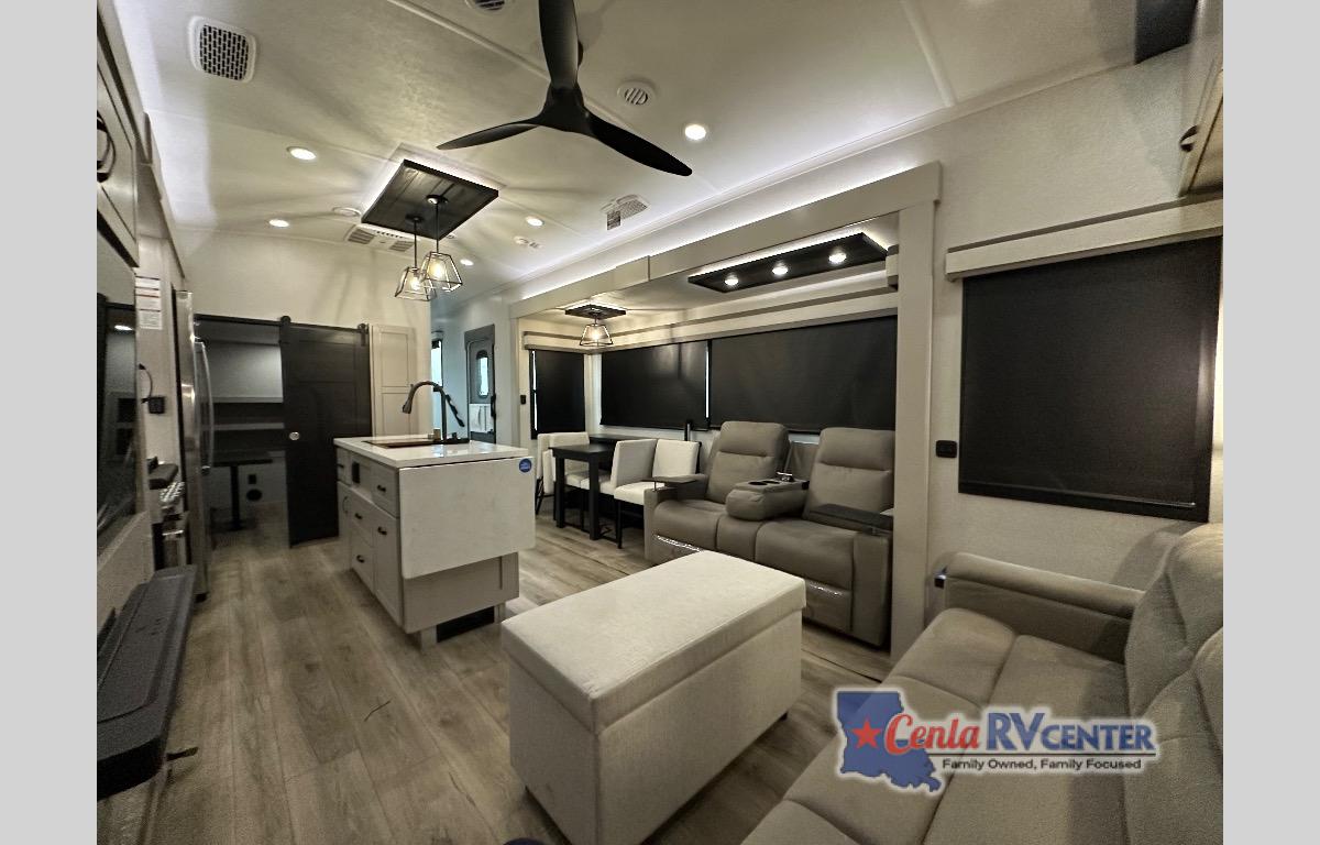 RV listing image