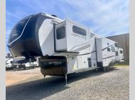 New 2025 Jayco North Point 390CKDS image