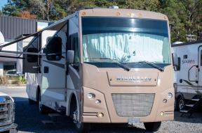 Used 2015 Winnebago Vista 35F Photo