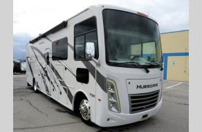 Used 2023 Thor Hurricane 31C Photo