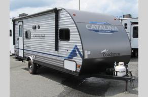 Used 2023 Coachmen RV Catalina Summit Series 7 184FQS Photo