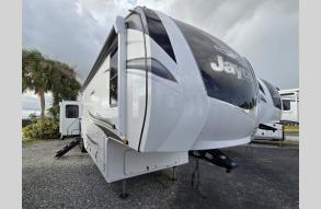 New 2023 Jayco Eagle 355MBQS Photo