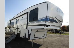 Used 2022 Keystone RV Arcadia 3250RL Photo