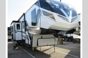 New 2023 Dutchmen RV Voltage 3675 Photo