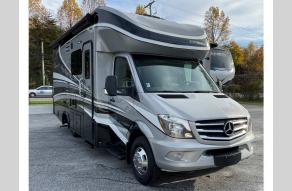 Used 2018 Dynamax isata 3 24FW Photo