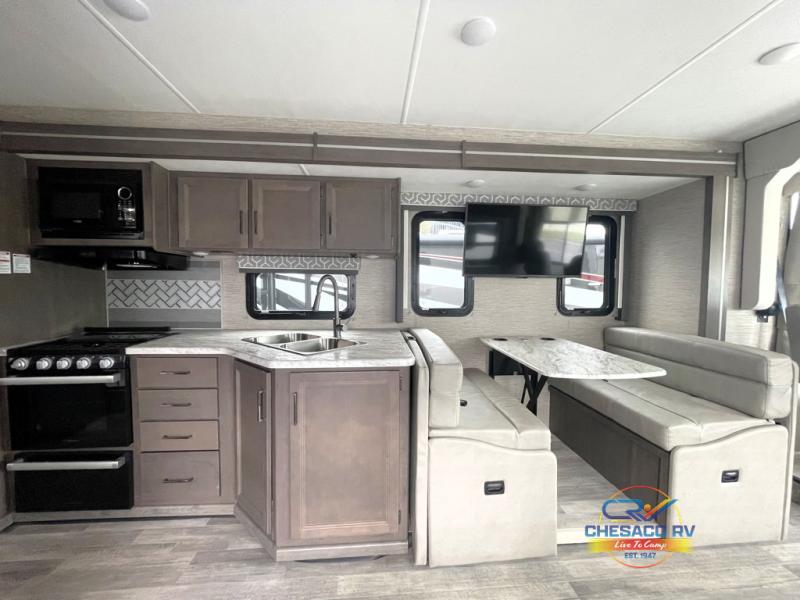 Used 2023 Thor Motor Coach Freedom Traveler 30A Motor Home Class A at ...