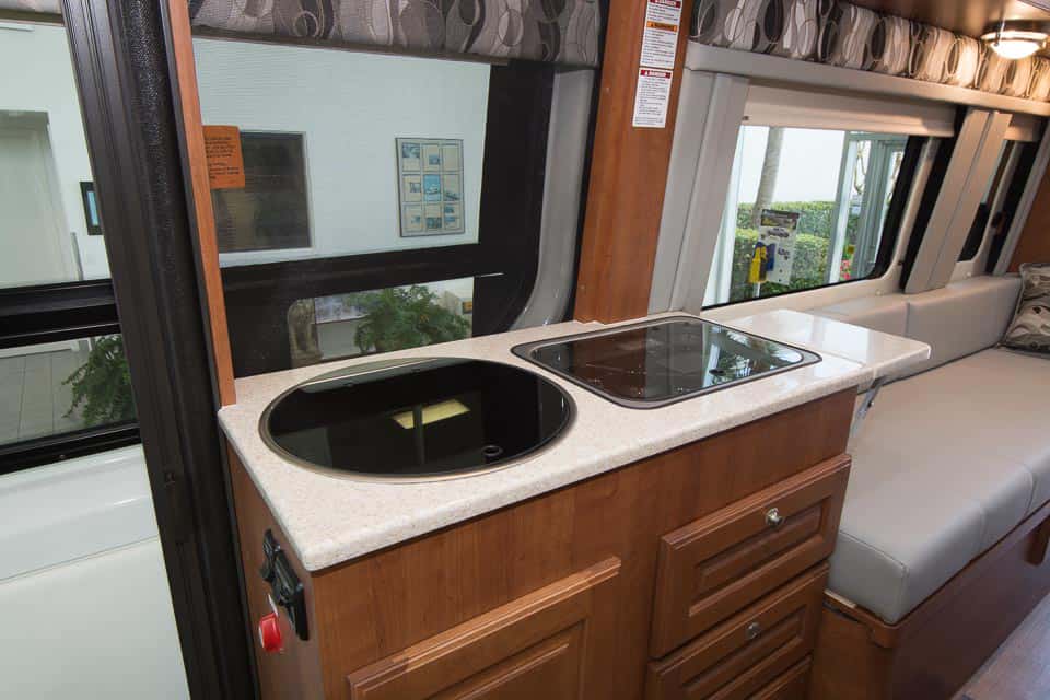 Arriva V24 Interior Sink & Stove