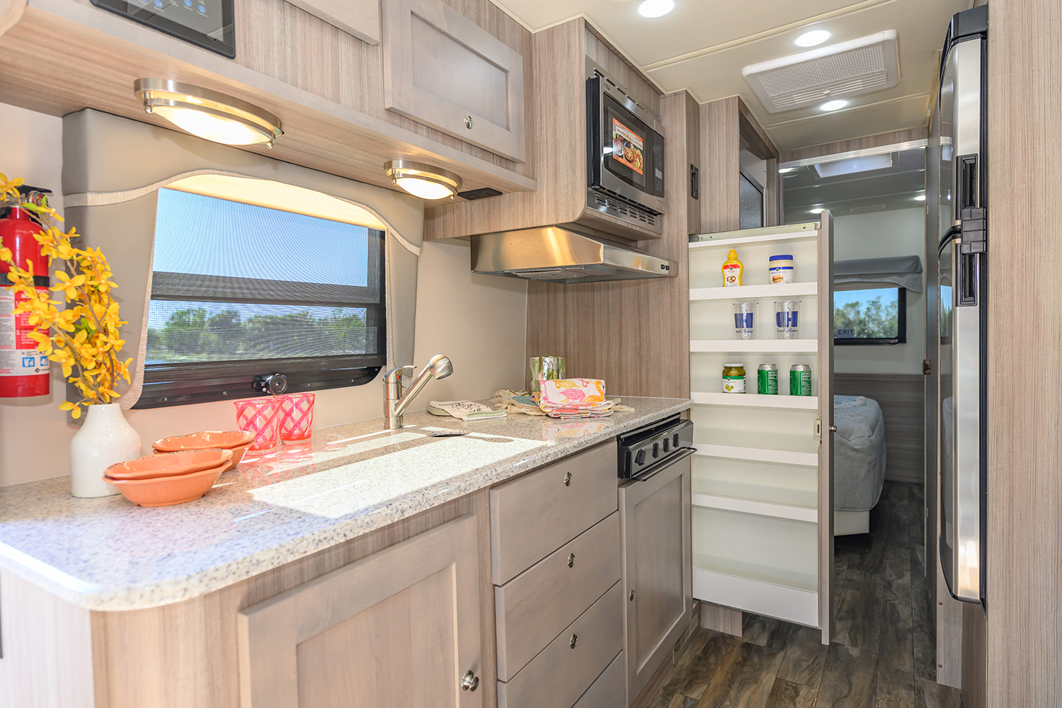 Platinum 272XL Interior Kitchen