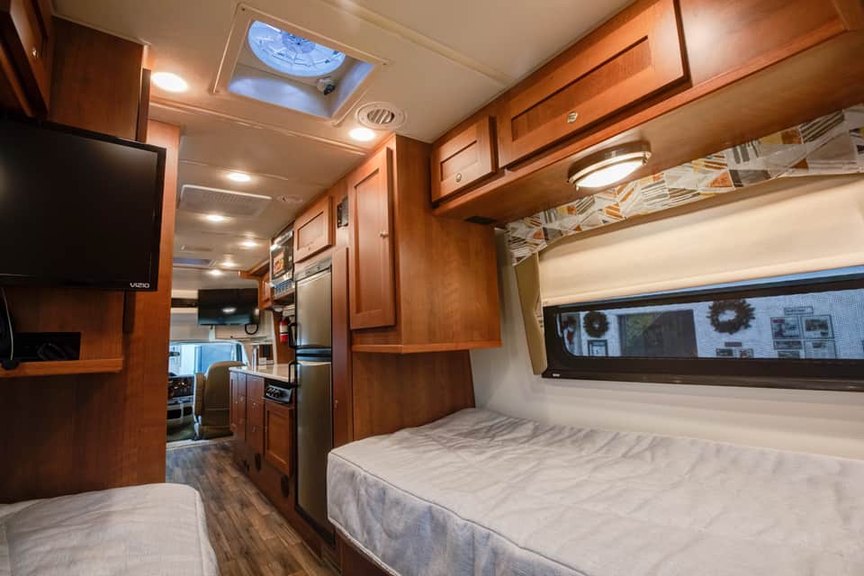 Platinum 271XL Interior Twin Beds View