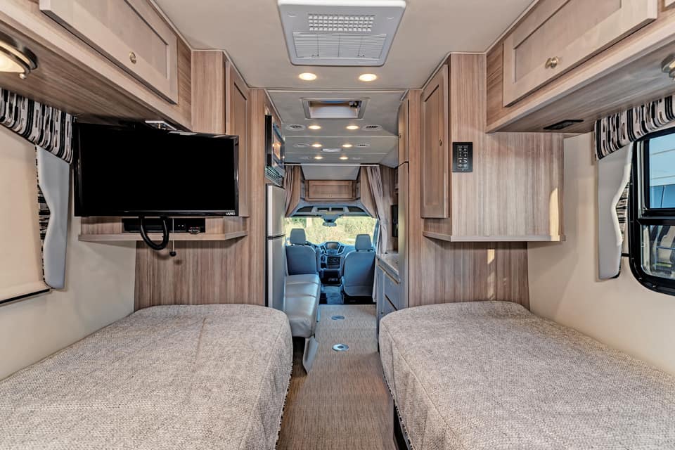 Platinum III 250 Interior Front View Twin Beds