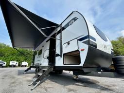 New 2025 Forest River RV Surveyor Legend 261RKLE Photo