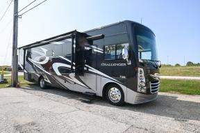 Used 2020 Thor Motor Coach Challenger 35MQ Photo