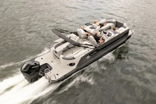 SunChaser Calais Pontoon Boat