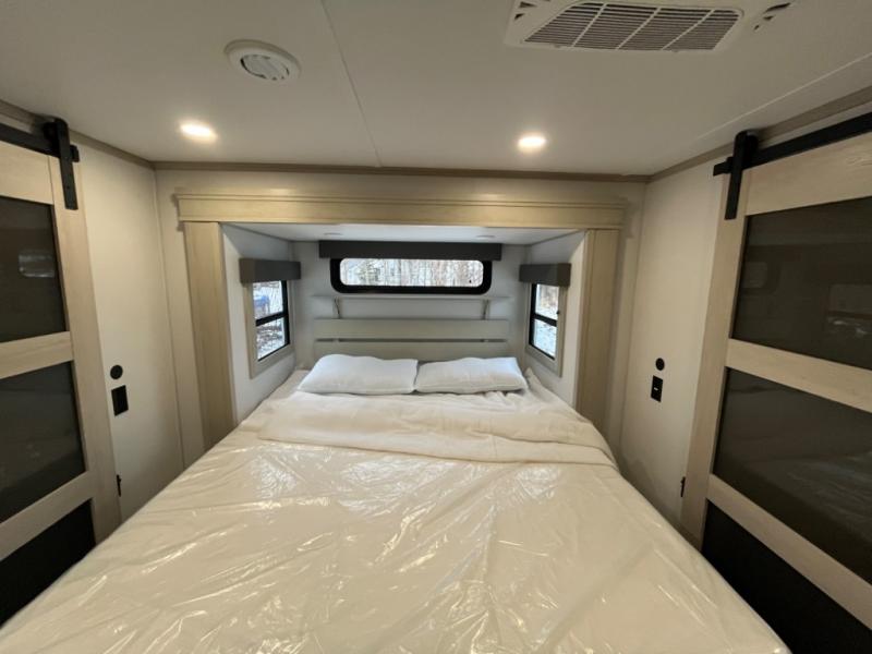 2025 Grand Design Recreational Solitude Wide body photo 7