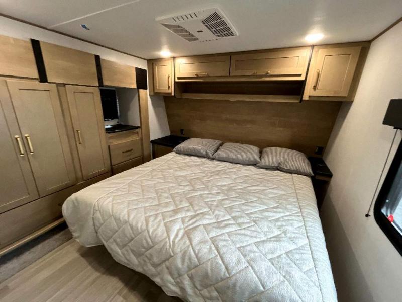 New 2024 Keystone RV Raptor Carbon Series 358 Toy Hauler Fifth Wheel at ...