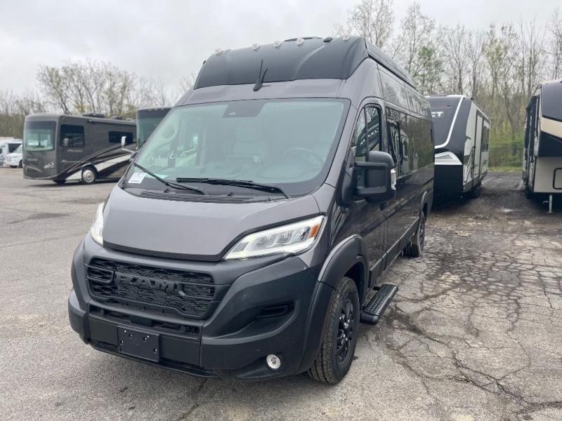 2024 Ram ProMaster 3500 Window Van photo 3