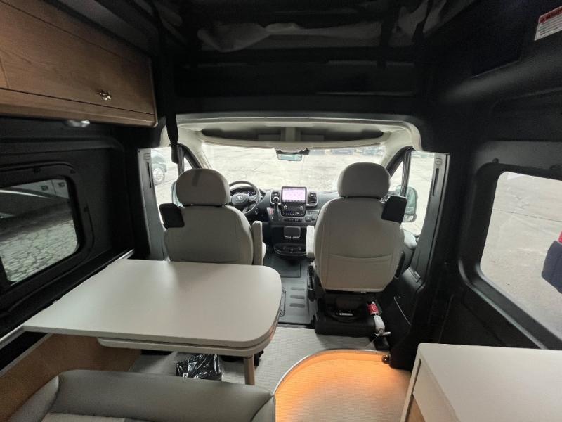 2024 Ram ProMaster 3500 Window Van photo 6