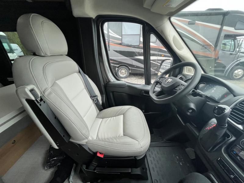2024 Ram ProMaster 3500 Window Van photo 8