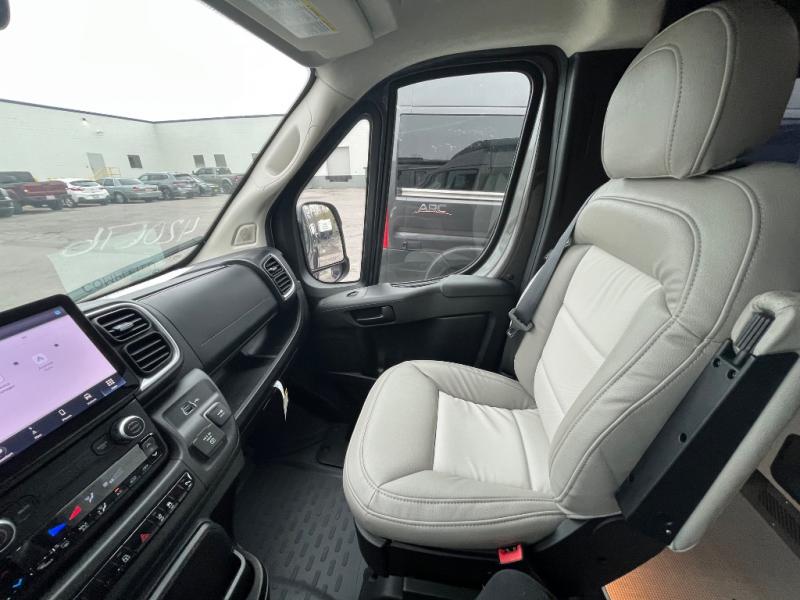 2024 Ram ProMaster 3500 Window Van photo 9