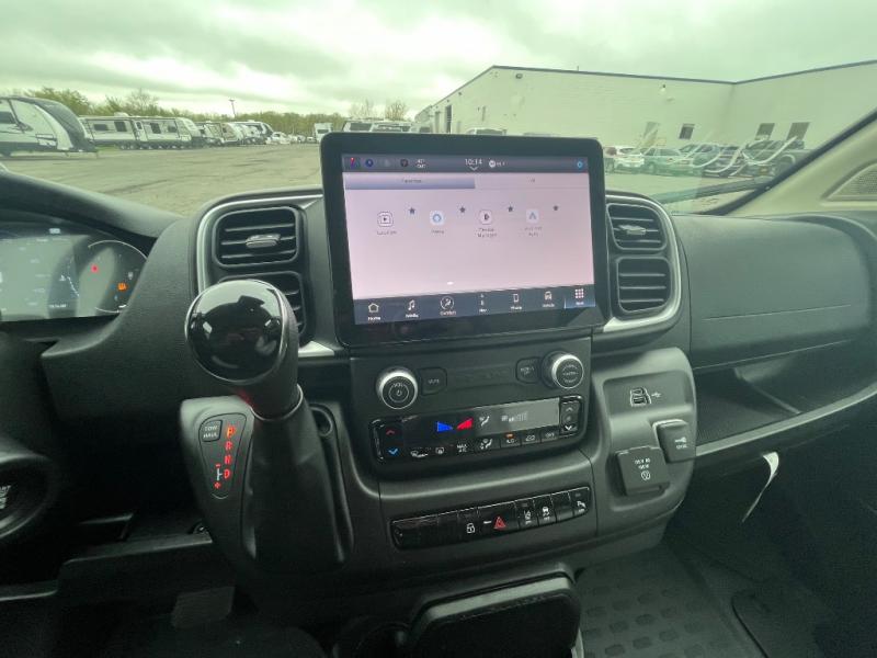 2024 Ram ProMaster 3500 Window Van photo 11