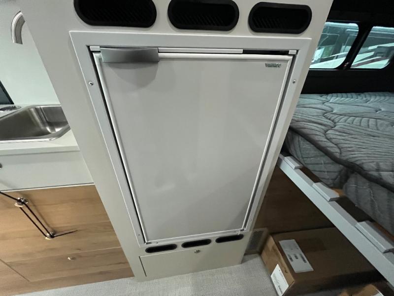 2024 Ram ProMaster 3500 Window Van photo 12