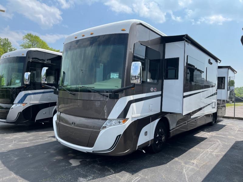 2025 Freightliner XC-S Straight Rail Rear Engine Motor Home Chassis photo 2