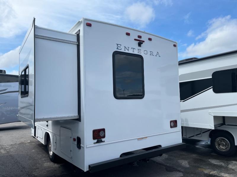 2026 Ford E-350 Base photo 4