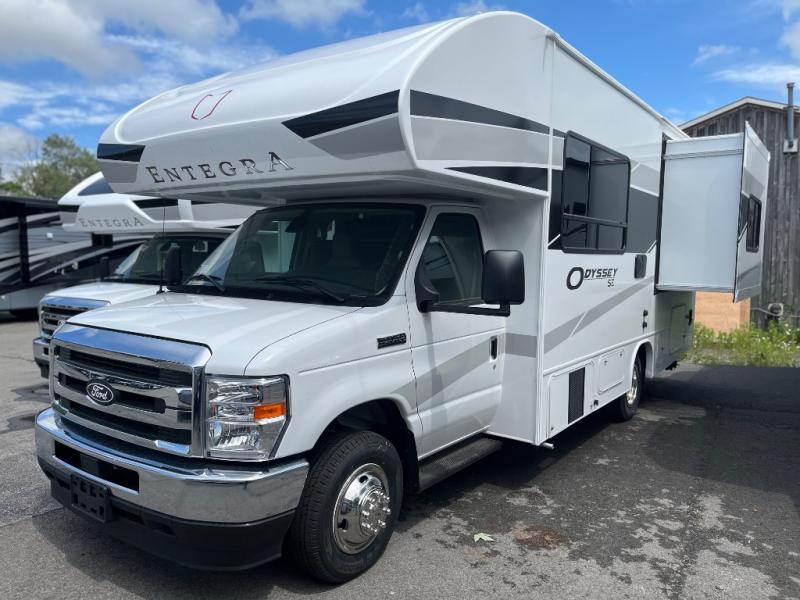 2026 Ford E-350 Base photo 3
