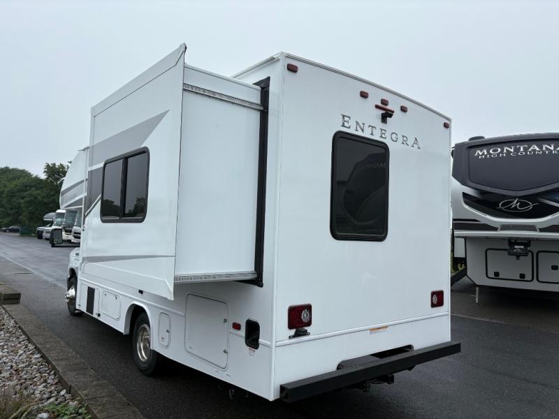 2026 Ford E-350 Base photo 4