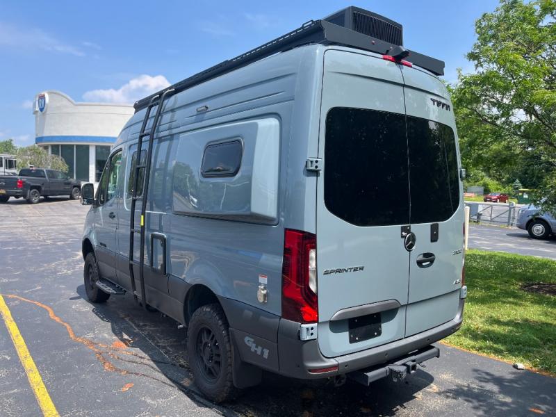 2024 Mercedes Benz Sprinter 2500 photo 4