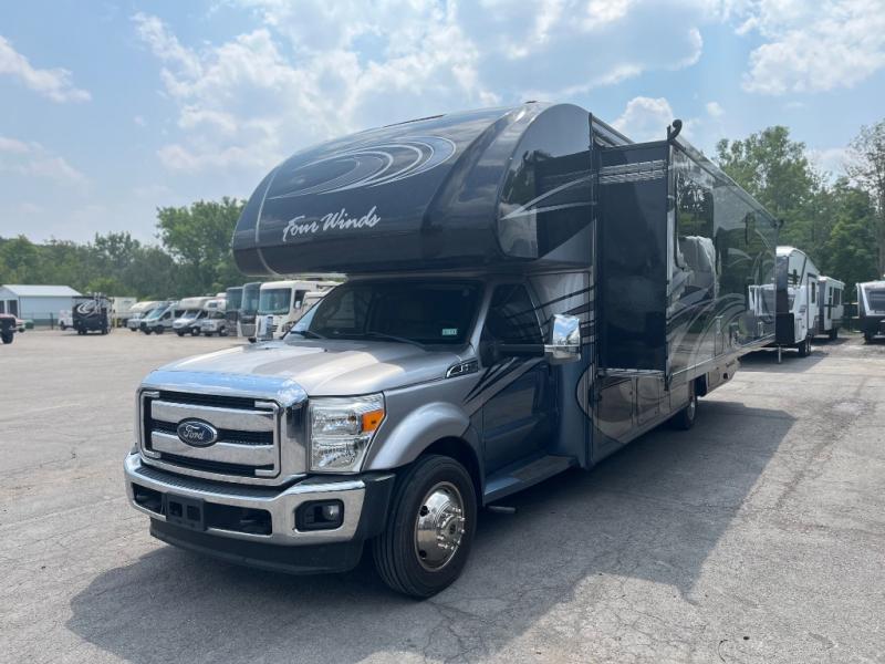 2016 Ford F-550 photo 2