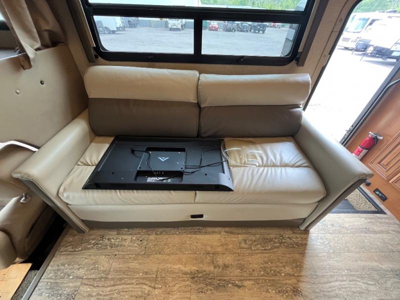2016 Ford F-550 photo 13