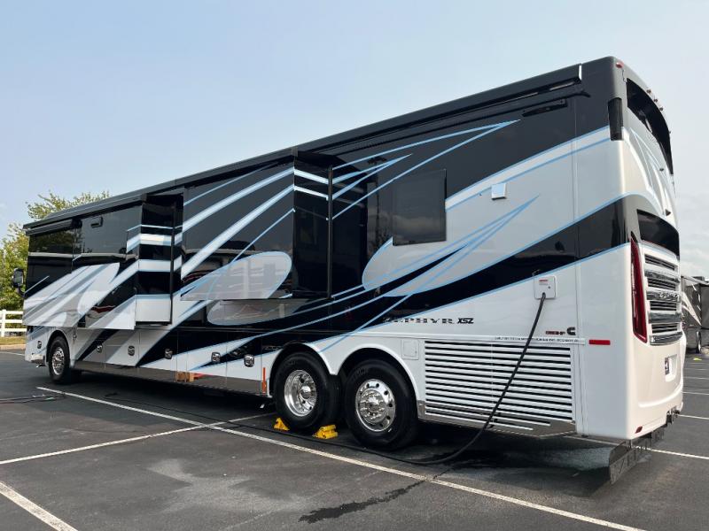 2026 Freightliner XC-P Powerliner Raise Rail Rear Engine Motor Home Chassis photo 3