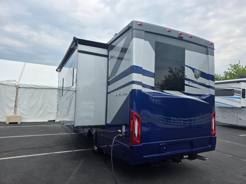 2024 Mercedes Benz Sprinter 3500 photo 3