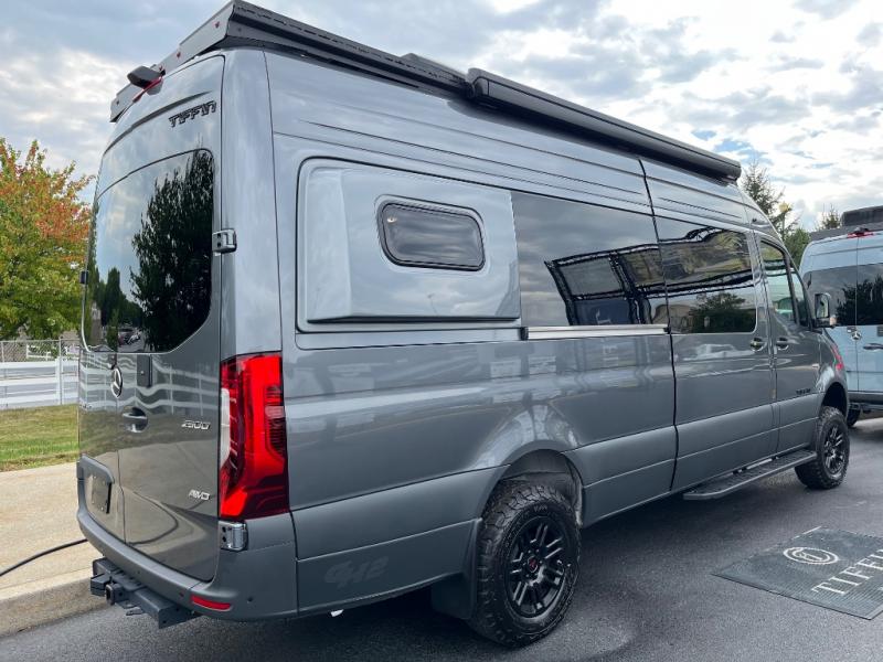 2025 Mercedes Benz Sprinter 2500 photo 2
