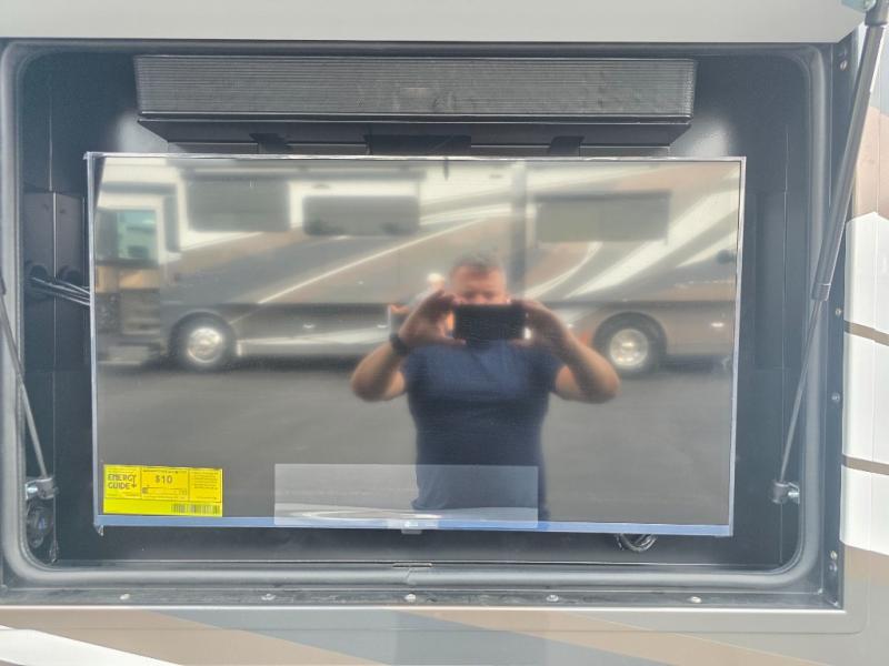 2024 Tiffin Motorhomes, Inc Breeze photo 7