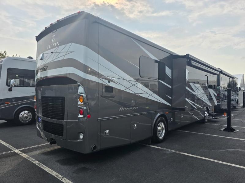 2024 Tiffin Motorhomes, Inc Breeze photo 2