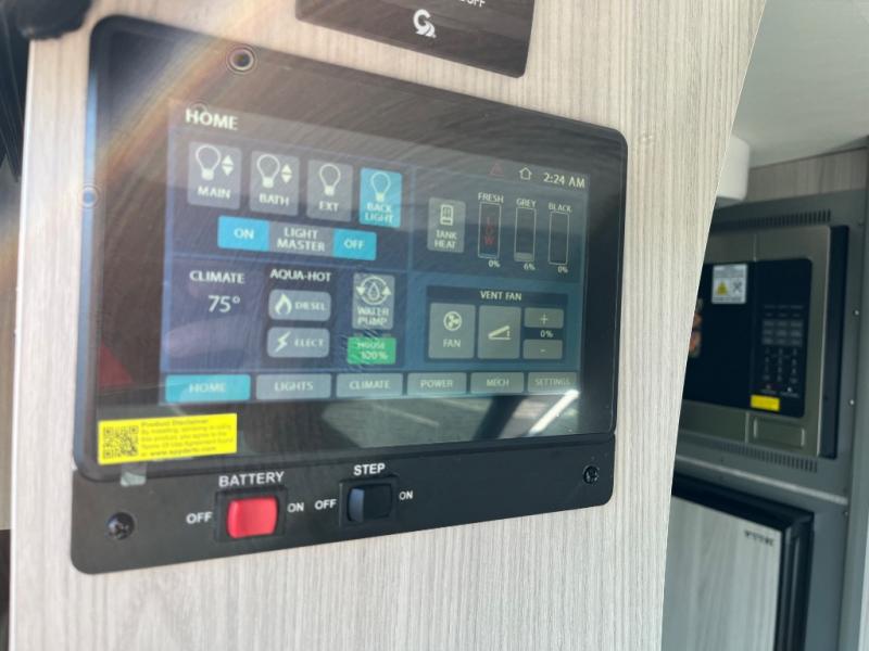 2023 Mercedes Benz Sprinter 2500 photo 18