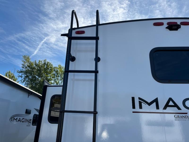 2026 Grand Design Recreational Imagine Narrow Body photo 19
